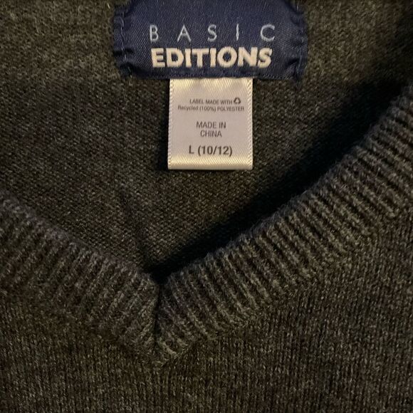Basic Editions Long Sleve Sweater - Picture 3 of 3